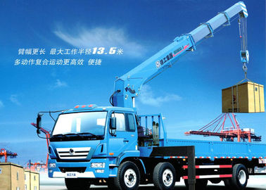 10T hydraulische Boomvrachtwagen Crane For Lifting And Transporting